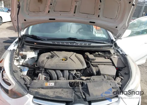 2015 Hyundai Elantra Se z USA, uszkodzony, nr VIN 5NPDH4AE0FH650275